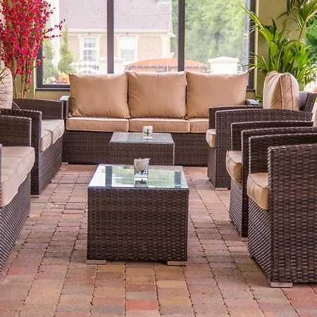 Hotel Longcourt House