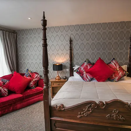 Longcourt House 4*