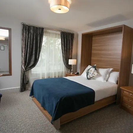 Hotel Longcourt House