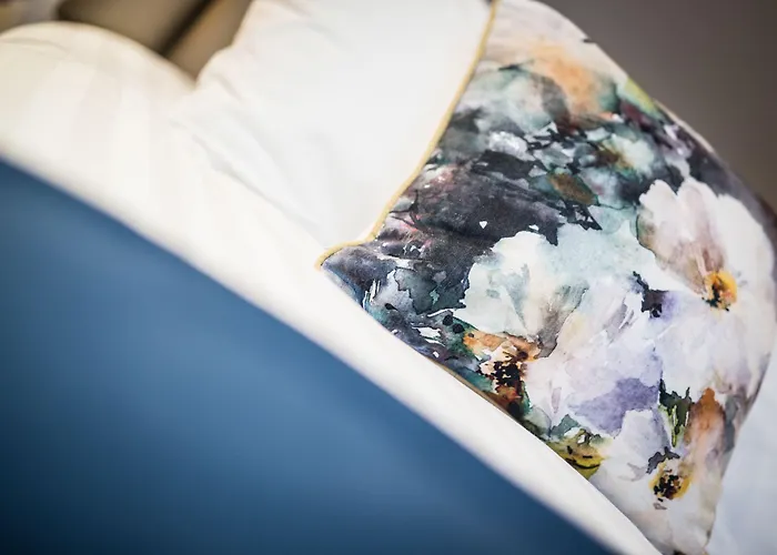 Longcourt House 4* Ньюкасл-Уэст